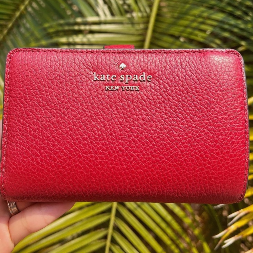 Kate Spade Leila Medium Compact Bifold Red Currant Wallet WLR00394 NWT $189 FS